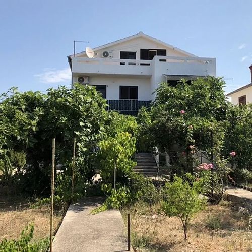 Apartmanok Parkolóhellyel Jezera Murter - 5135