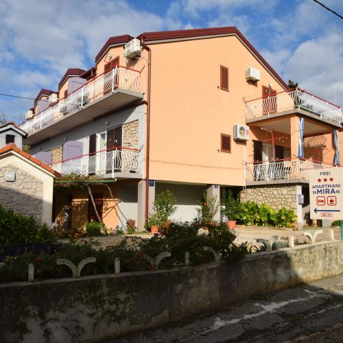 Apartments And Rooms With Parking Space Starigrad, Paklenica - 6594 Starigrad