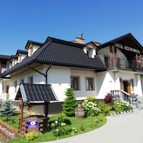Restauracja - Noclegi Dwór Szlachecki Biedaczów – Żołynia, Polska