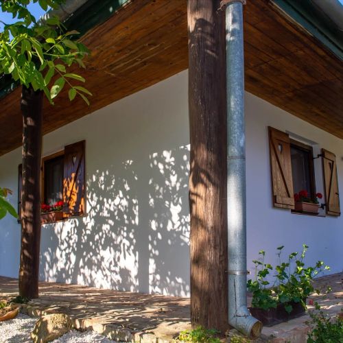 Áfonya Vendégház Eszteregnye – Eszteregnye, Ungaria