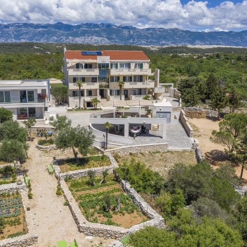 Family-friendly Apartments With Swimming Pool Novalja, Pag - 14274 Novalja – Novalja, Croația