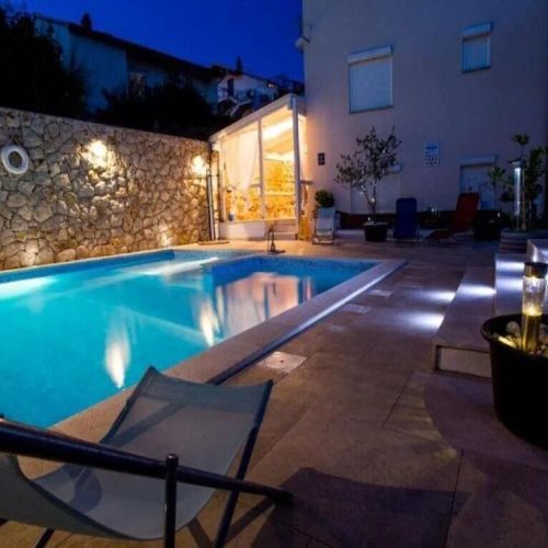 Apartmani Švob s Bazenom Novi Vinodolski – Novi Vinodolski, Croația