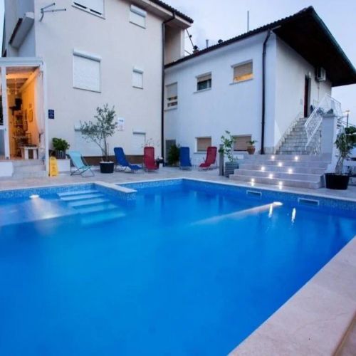 Apartmani Švob s Bazenom Novi Vinodolski – Novi Vinodolski, Croația