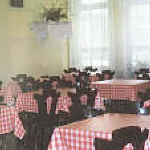 Szkolne Schronisko Młodzieżowe JURA Olkusz – Olkusz, Polska