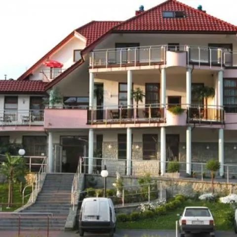 Pensjonat-Restauracja Hawana Brenna