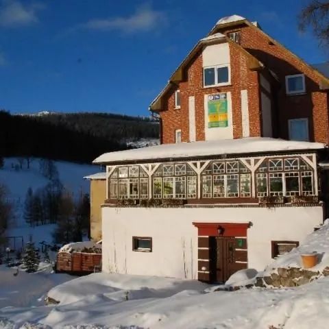 Noclegi "SZCZĘŚLIWA SIÓDEMKA"   Lubawka