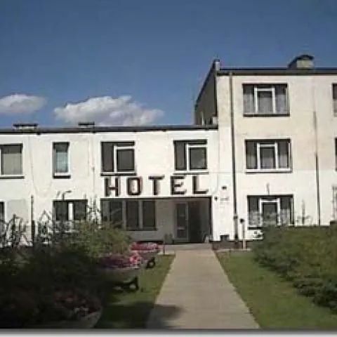 HOTEL LEŚNY. Łambinowice