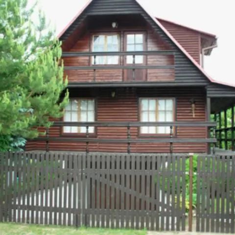 Domek nad jeziorem Narie Gulbity