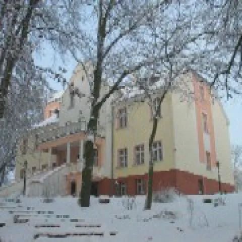 APIHERBA - Ośrodek Apifitoterapii - Pałac Witosław Osieczna