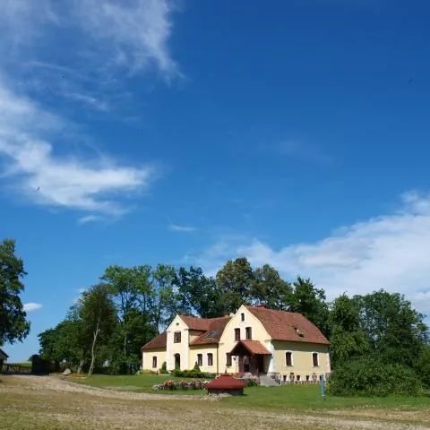 Agroturystyka Dworek Szarki