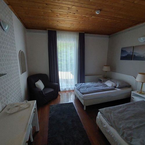 Pokój 2-osobowy Family z widokiem na las (możliwa dostawka)