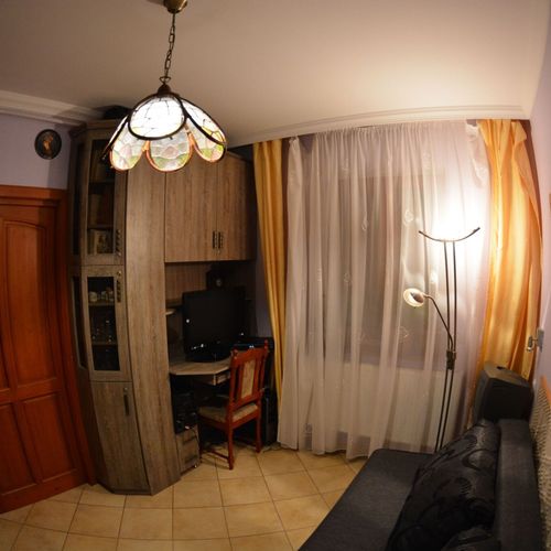 Apartament întreaga unitate cu baie cu 2 camere pentru 4 pers. (se poate solicita pat suplimentar)