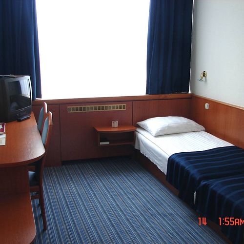 Camera single economy cu baie