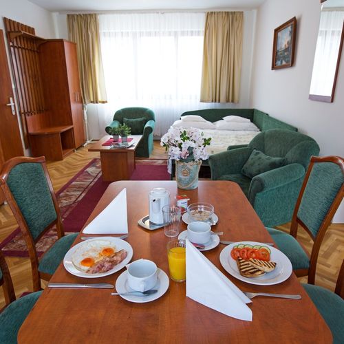 Apartament deluxe family cu 1 camera pentru 6 pers.