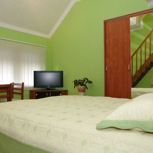 Apartament 4-osobowy Deluxe z antresolą z 1 pomieszczeniem sypialnianym