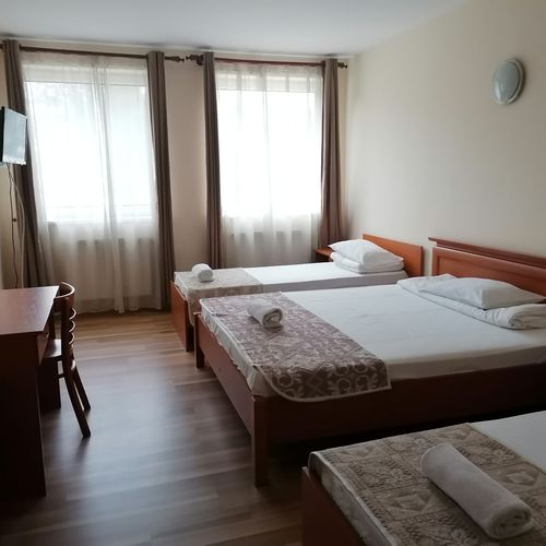 Camera cvadrupla confort familial(ă)