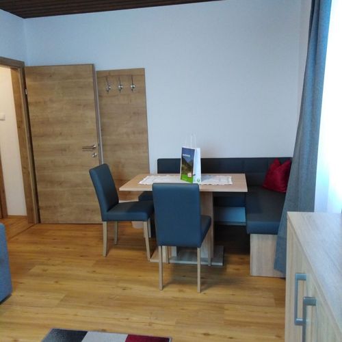 Apartament 4-osobowy na piętrze z panoramą z 2 pomieszczeniami sypialnianymi