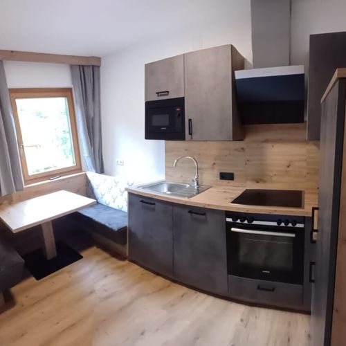 Apartament 3-osobowy na piętrze z widokiem na ogród z 1 pomieszczeniem sypialnianym