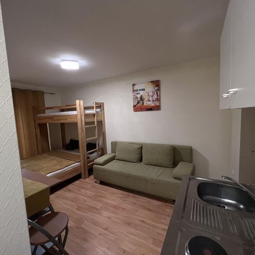 Camera la parter cu chicinetă proprie pentru 5 pers.