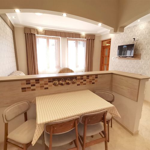 Apartament 4-osobowy Family z balkonem z 2 pomieszczeniami sypialnianymi (możliwa dostawka)