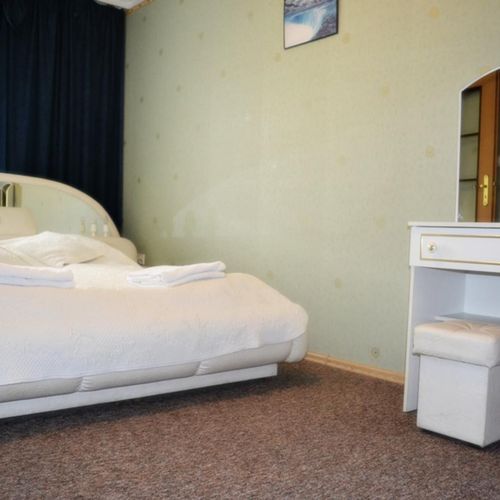 Apartament confort cu baie cu 1 camera pentru 2 pers. (se poate solicita pat suplimentar)