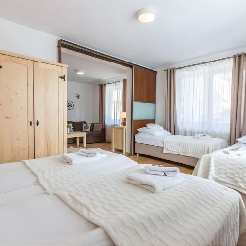 Apartament classic cu vedere spre munte cu 2 camere pentru 6 pers.