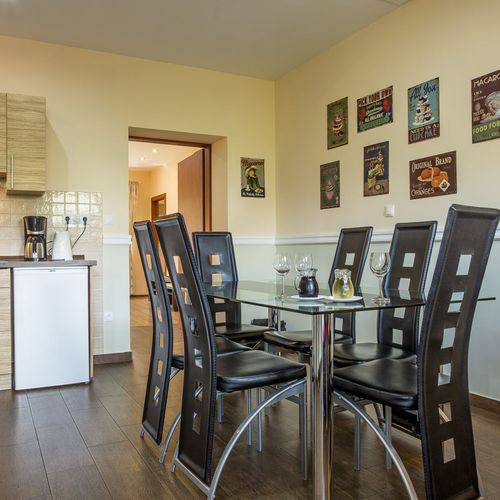 Apartament 5-osobowy z 2 pomieszczeniami sypialnianymi