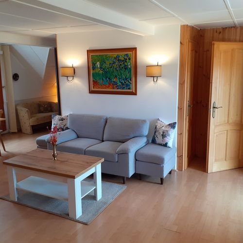 Apartament cu balcon cu panoramă cu 3 camere pentru 5 pers.