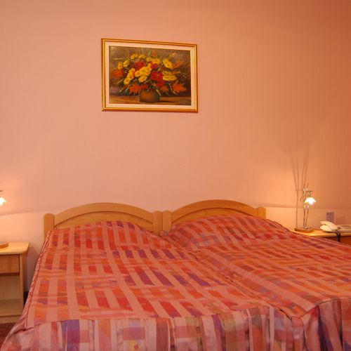 Apartament superior family cu 2 camere pentru 4 pers.