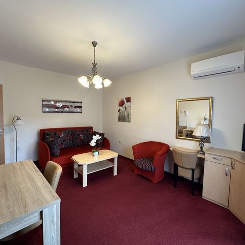 Apartament superior cu baie cu 2 camere pentru 4 pers. (se poate solicita pat suplimentar)