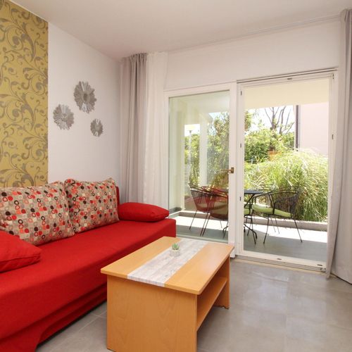 Apartament 2-osobowy z tarasem z widokiem na ogród z 1 pomieszczeniem sypialnianym (możliwa dostawka)