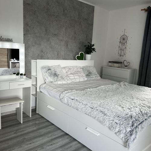 Apartament 4-osobowy na piętrze z balkonem z 2 pomieszczeniami sypialnianymi (możliwa dostawka)