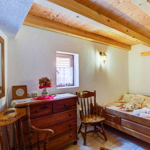 Apartament exclusive întreaga unitate cu 4 camere pentru 12 pers.