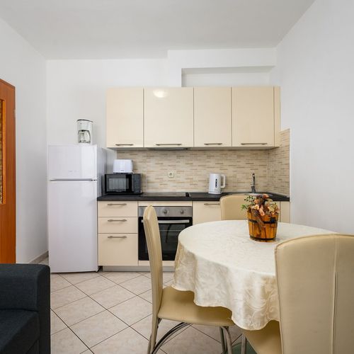 Apartament 4-osobowy A2 z widokiem na morze z 2 pomieszczeniami sypialnianymi (możliwa dostawka)
