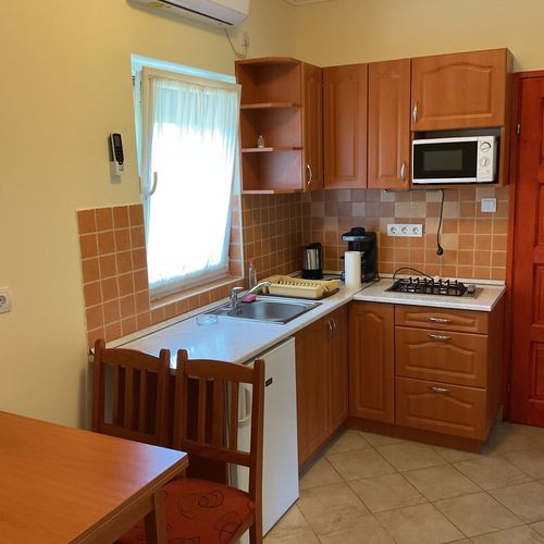 Apartament la etaj business Plus cu 2 camere pentru 4 pers.