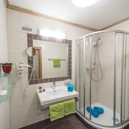 Apartament 4-osobowy Komfort z balkonem z 1 pomieszczeniem sypialnianym