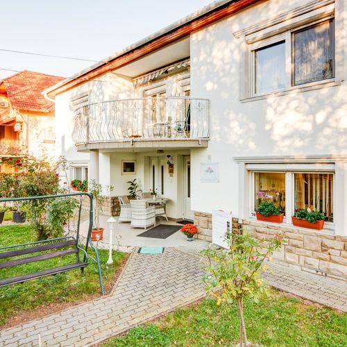 Apartament la etaj cu balcon cu 1 camera pentru 2 pers.