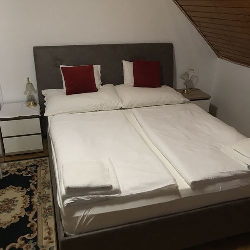 Apartament classic cu baie cu 1 camera pentru 2 pers.