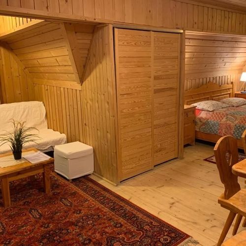 Apartament family cu baie cu 2 camere pentru 5 pers.