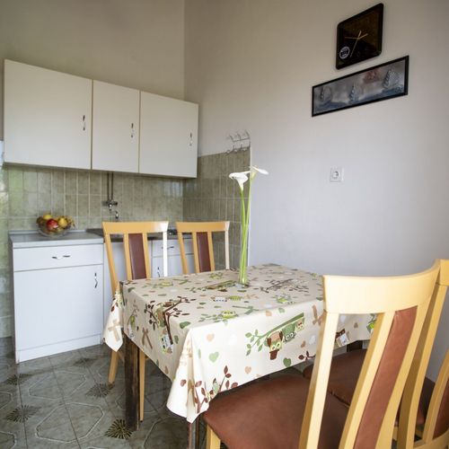 Apartament family b cu 2 camere pentru 4 pers. (se poate solicita pat suplimentar)