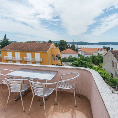 Apartament 2-osobowy z klimatyzacją częściowy z widokiem na morze z 1 pomieszczeniem sypialnianym (możliwa dostawka)