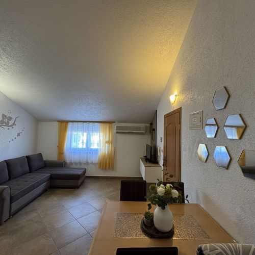Apartament 5-osobowy na piętrze A5 z 2 pomieszczeniami sypialnianymi