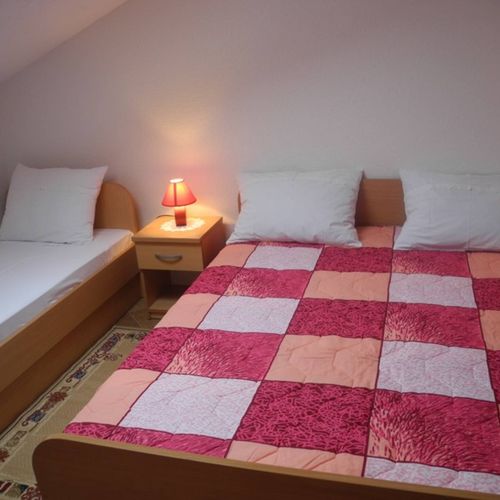 Apartament 5-osobowy na piętrze A3 z 1 pomieszczeniem sypialnianym (możliwa dostawka)