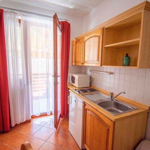 Apartament la mansardă cu balcon cu 2 camere pentru 5 pers.