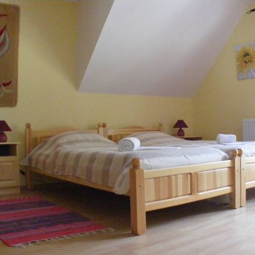 Apartament cu balcon lângă piscină cu 1 camera pentru 4 pers.