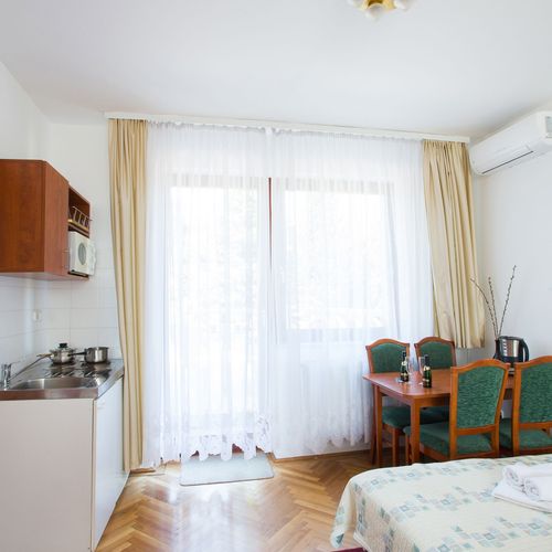 Apartament studio cu balcon cu 1 camera pentru 4 pers.