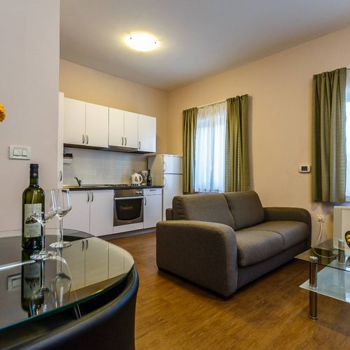 Apartament family la etaj cu 2 camere pentru 4 pers.