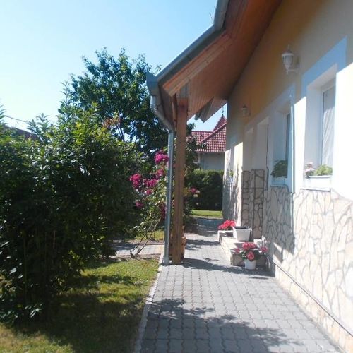 Rodinný Chata (jako celek) s balkónem pro 8 os.