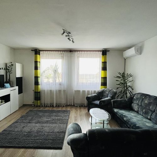 Casă de vacanță standard la etaj pentru 9 pers. (se inchirieaza doar integral)