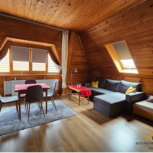 Apartament standard la etaj cu 2 camere pentru 5 pers. (se poate solicita pat suplimentar)